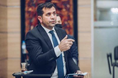 Yaxın Şərq, yoxsa gözəl qız...