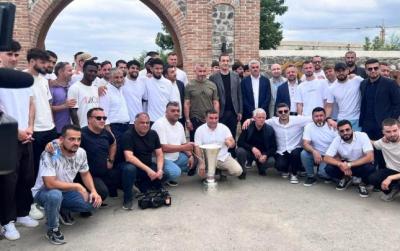 “Qarabağ” çempionluq kubokunu “İmarət”ə apardı
