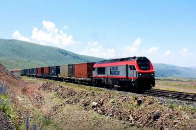 Dəmiryolu layihəsi üçün 2,4 milyard avroluq xarici maliyyə təmin edilib