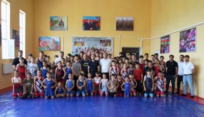 Füzulidə yeni güləş mərkəzi istifadəyə verilib
