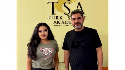 "Qurdlar vadisi"nin Güllüsü:  "Onlar Türkiyəyə gələ bilmirlərsə, biz Azərbaycana gedərik..."