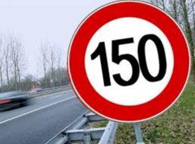 Çexiyada avtomobilləri 150 km/saat sürətlə idarə etmək olacaq