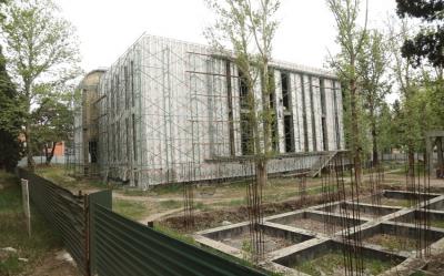 “Gəncə KOB evi”nin tikintisinin davam etdirilməsinə 2,5 milyon manat xərclənəcək