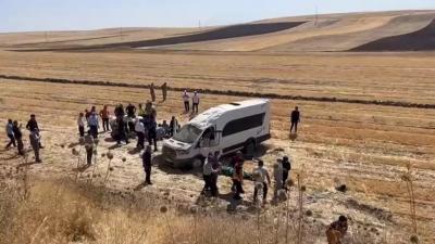 Türkiyədə mikroavtobus aşıb -  10 nəfər yaralanıb