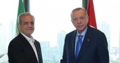 Ərdoğan və Pezeşkian arasında görüş keçirilib