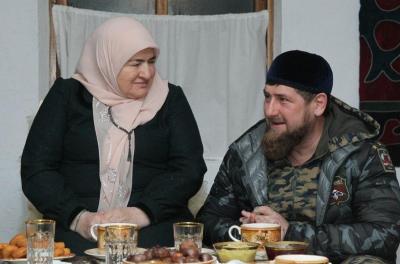 Britaniya hökuməti Kadırovun anasına sanksiya tətbiq edib