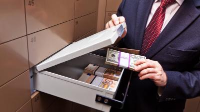 Naxçıvanda əhalinin bank əmanətləri 54 faizdən çox artıb