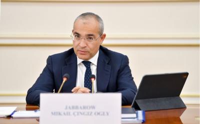 Mikayıl Cabbarov dünya çempionatında medal qazanan güləşçiləri təbrik edib