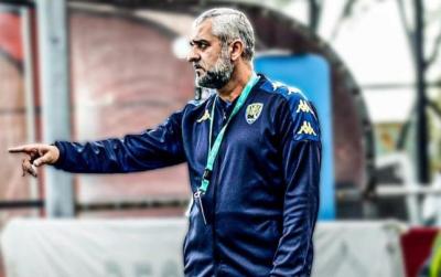 “Kəpəz” Adil Şükürovu istefaya göndərdi