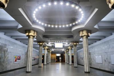 Metronun "Xalqlar dostluğu" stansiyasında qatarda texniki nasazlıq yaranıb