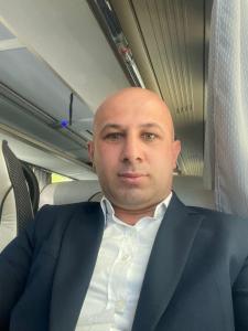Sən mənə şeirtək əzizsən candan