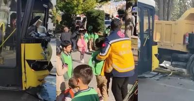 Türkiyədə avtobus yük maşınına çırpılın - 22 şagird xəsarət alıb