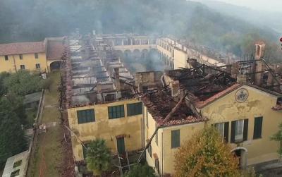 İtaliyada yanğın 17-ci əsrə aid monastırı məhv etdi