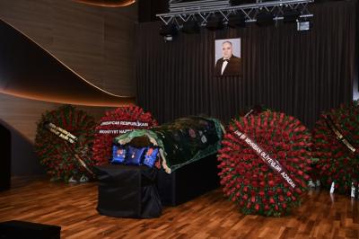 Xalq artisti Ramiz Quliyev son mənzilə yola salınıb - YENİLƏNİB