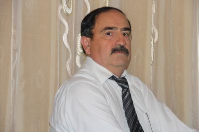 Arzusudur bu hər kəsin,   Yusif o yurda səsləsin!