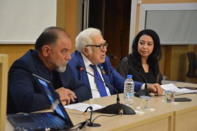 “Azərbaycan Ədəbiyyatının Zirvəsi – Anar” Əskişəhər Anadolu Universitetində  tələbələrlə görüşdü