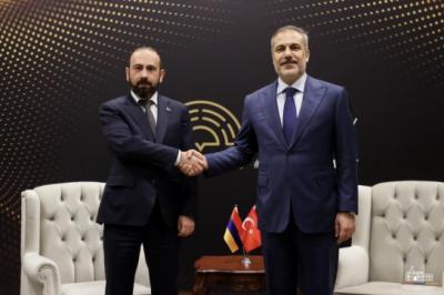 “Ermənistan Türkiyə ilə intensiv dialoq aparır”-  Mirzoyan