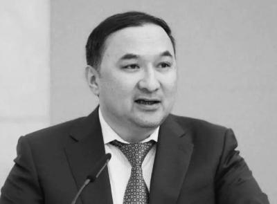 Qazaxıstanda prezidentin keçmiş məsləhətçisi öldürüldü