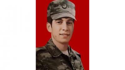 Qələbə sevinci yaşadan  Əmir Kazımov