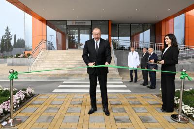 Prezident İlham Əliyev dərman preparatları istehsalı müəssisəsinin açılışında iştirak edib