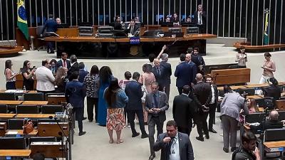 Braziliya parlamentində  dava düşüb