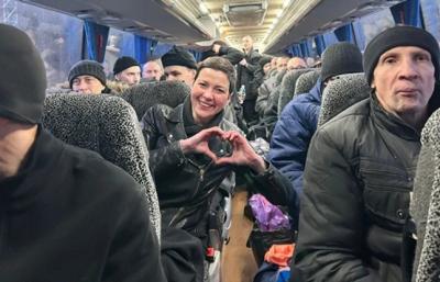 Belarus və ABŞ razılığa gəldi -  123 siyasi məhbus azad edildi