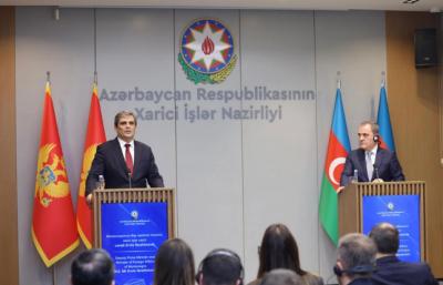 Ceyhun Bayramov Monteneqro XİN rəhbərini Ermənistanla sülh gündəliyi barədə məlumatlandırıb