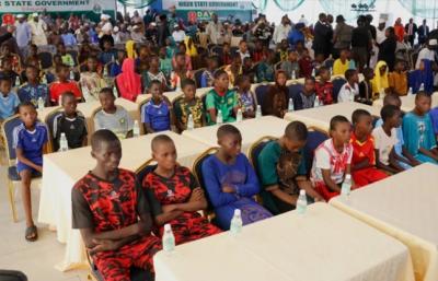 Nigeriyada terrorçular tərəfindən qaçırılan uşaqlar sərbəst buraxılıb