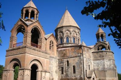 Ermənistanda kilsə torpaq mülkiyyəti hüququndan məhrum ediləcək