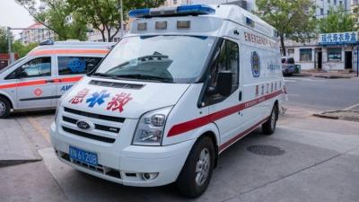 Çində şagirdləri daşıyan mikroavtobus gölə düşdü -  8 ölü