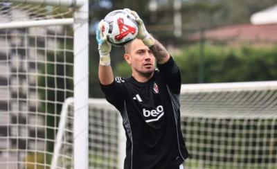 “Beşiktaş” 2 futbolçusunu heyətdən kənarlaşdırdı