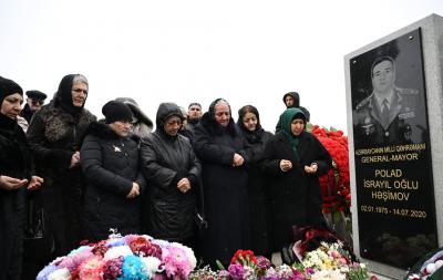 Şəhid general-mayor Polad Həşimov və mayor Murad Məmmədovun xatirələri anılıb