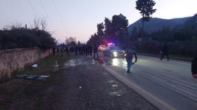 Astarada mikroavtobus qəzaya uğrayıb