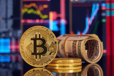 "Bitcoin"  bahalaşıb