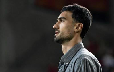 Mahir öz durumundan danışdı