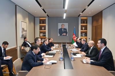 Ceyhun Bayramov İtaliya XİN rəhbərinin müavini ilə görüşüb