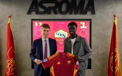 “Roma” hücumçu transfer etdi