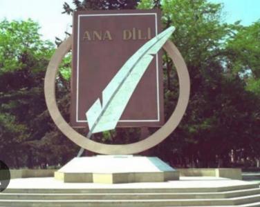 Ana dilimizdə təhsil:  milli dövlətçilik və strateji inkişaf məsələsi