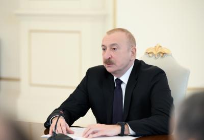 "Ümid edirəm ki, bizi Xəzər dənizinin Şərq sahilləri ilə birləşdirəcək fiber-optik kabelin çəkilişi bu il başa çatacaq" -  İlham Əliyev
