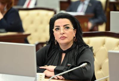"Azərbaycanın gələcək inkişafı texnologiya və bilik iqtisadiyyatına uyğun formalaşacaq" - Fatma Yıldırım