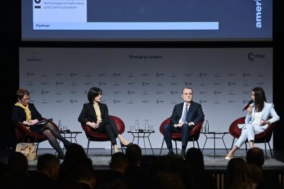 Ceyhun Bayramov Münxen Təhlükəsizlik Konfransı çərçivəsində panel müzakirələrində çıxış edib