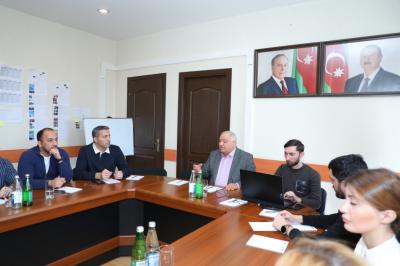 "Ekran-efirdə ədəbi tələffüz və publisistik üslub" mövzusunda təlim təşkil olunub