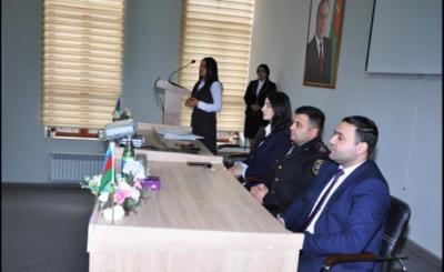 Erkən və yaxın qohumlar arasında nikahlarla mübarizəyə dair kənd məktəbində görüş