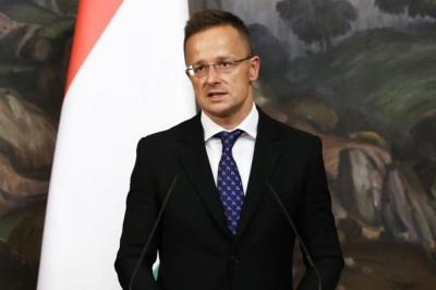 “Macarıstan martın ortalarına qədər neft ehtiyatlarından istifadə etməli olacaq” -  Siyarto