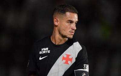 Tanınmış futbolçu klubsuz qaldı