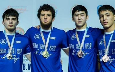 Güləşçimiz Belarusda qızıl medal qazandı