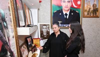 Leyla Əliyeva Vətən Müharibəsi Qəhrəmanı Şahin Allahyarovun ailəsini ziyarət edib
