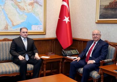 Yaşar Gülər Vüqar Mustafayevi qəbul edib
