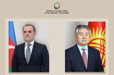 Ceenbek Kulubayev Azərbaycan xarici işlər nazirinə zəng vurub