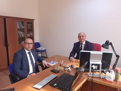 Dostlar əsri yarılayır -  Elxan Yurdoğlu yazır